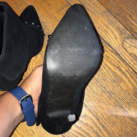 ✨Steve Madden P Cherli Black Suede Studded Booties - Picture 4 of 4